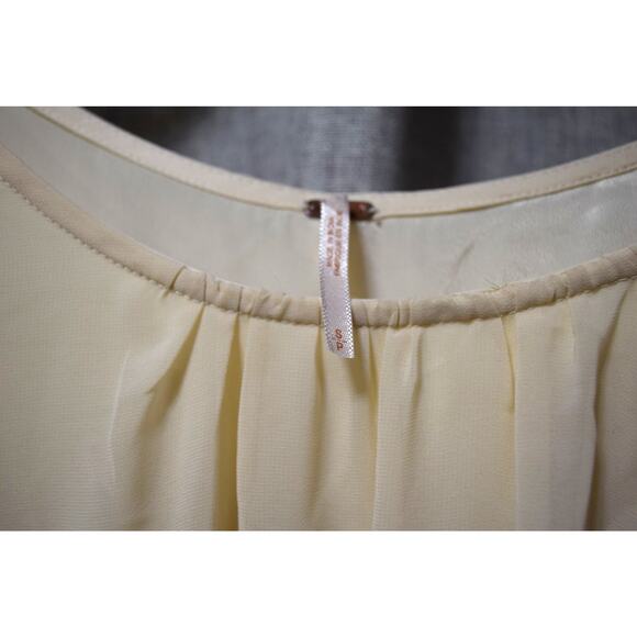 Free People Cream Embroidered Chiffon Poncho Blouse Size S - Picture 3 of 4